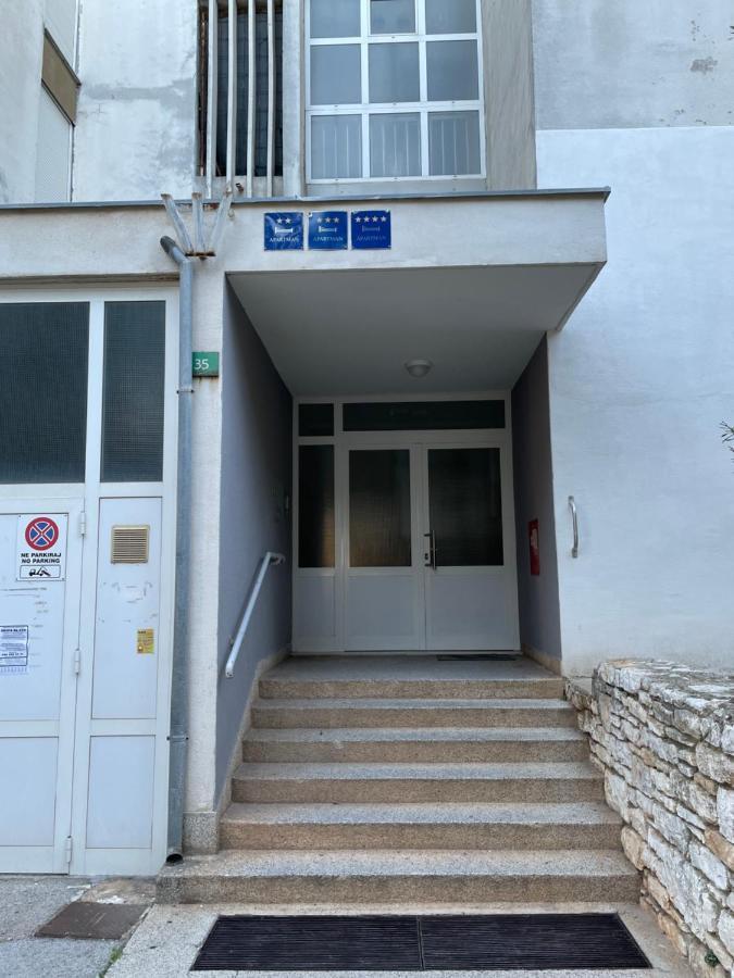 Apartment Bella Veruda In Пула Екстериор снимка